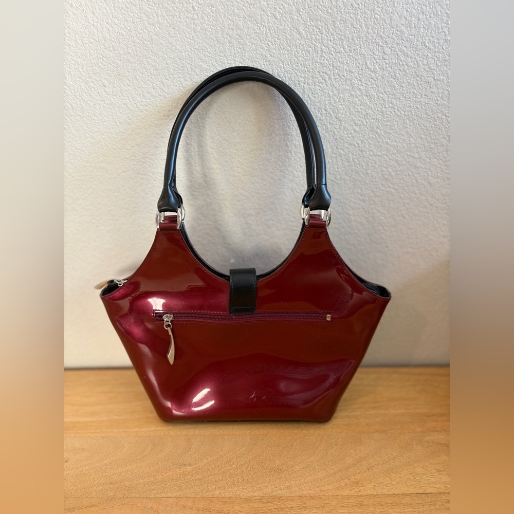 Beijo Womens Hobo Shoulder Bag Purse Satchel Top Zipper Patent Leather Red - Picture 2 of 9
